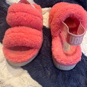 Fuzzy Pink ugg slippers indoor / outdoor